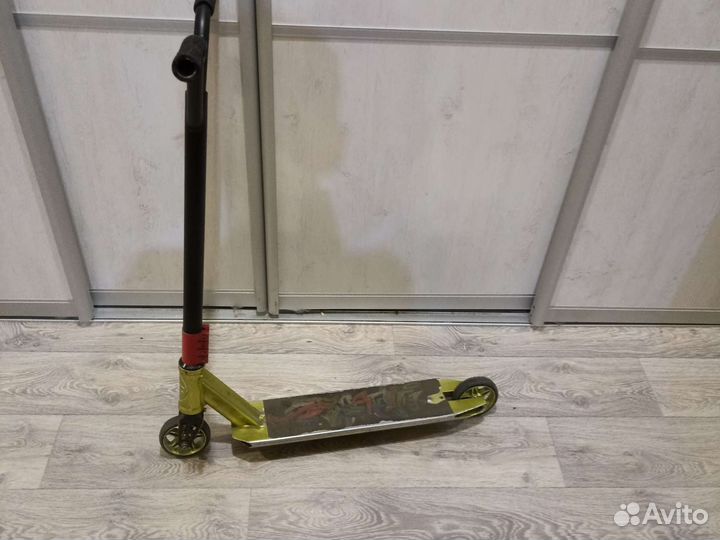 Трюковой самокат