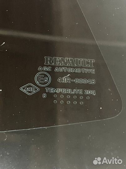 Форточка заднего левого крыла Renault Kaptur