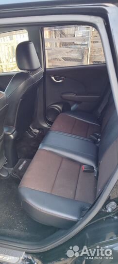 Honda Fit Shuttle 1.5 CVT, 2012, 100 700 км