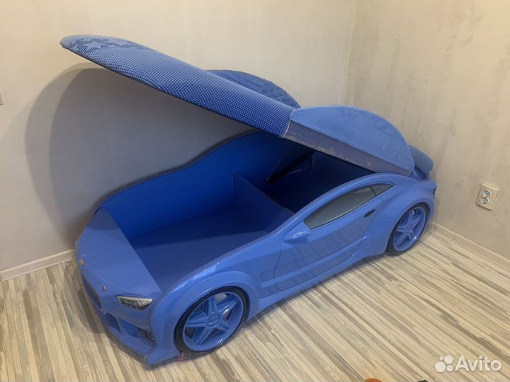 Кровать машина