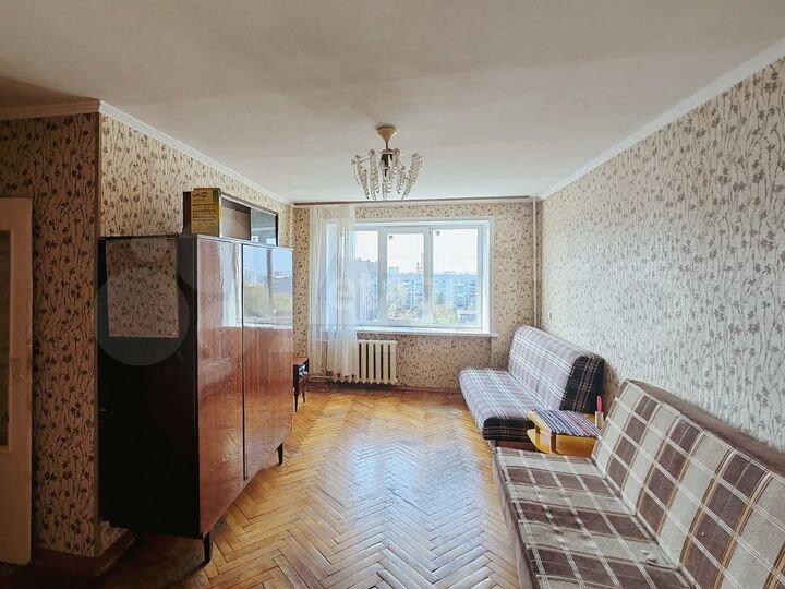 2-к. квартира, 43 м², 9/9 эт.