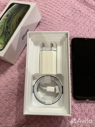 iPhone Xs, 256 ГБ