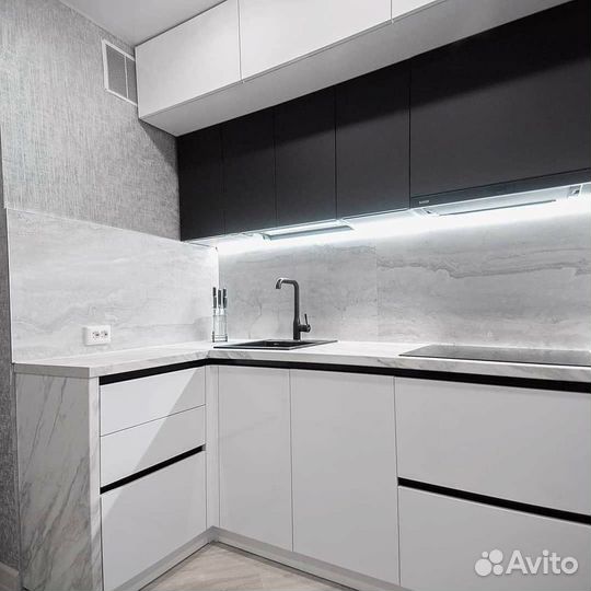 Угловая кухня на заказ. Фабрика в Москве