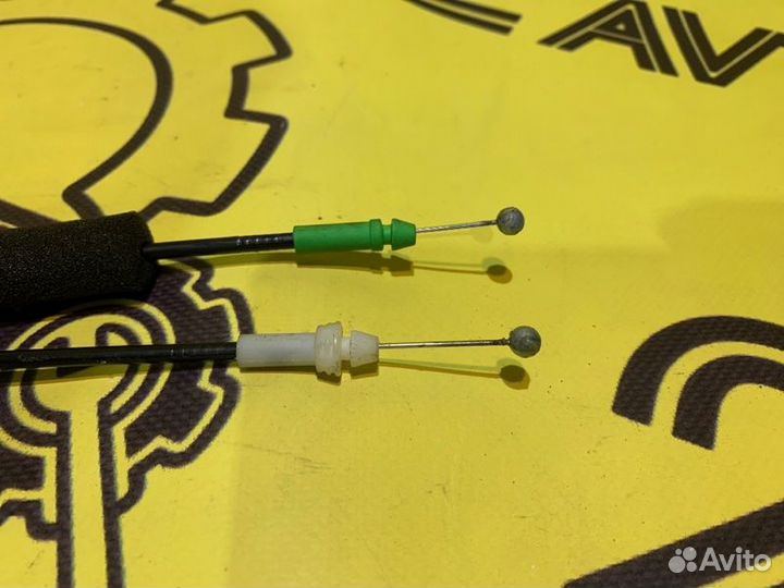 Замок двери передний левый Toyota Camry ACV30