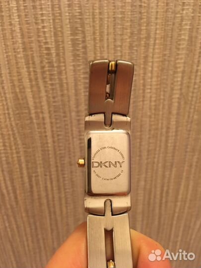 Часы dkny
