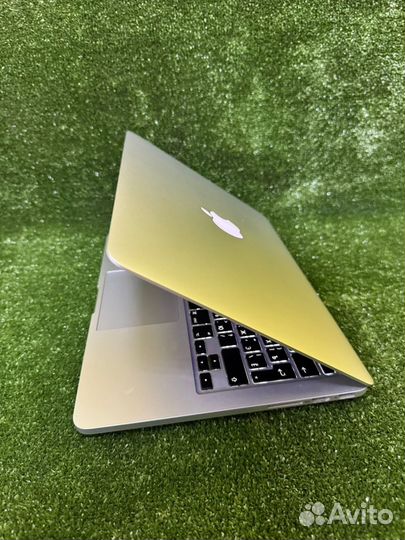 Apple MacBook Pro