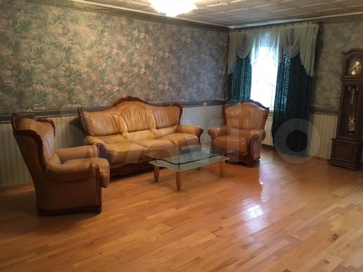 4-к. квартира, 117 м², 2/8 эт.