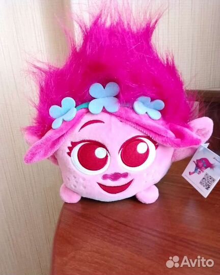 Мягкийе игрушки Тролли Цветан и Розочка