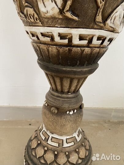 Напольная ваза