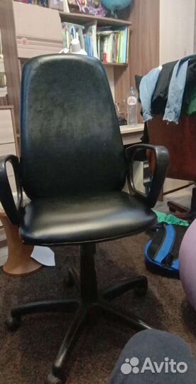 Кресло офисное