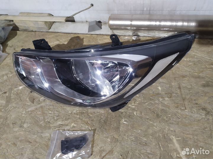 Фара передняя левая Hyundai Solaris 2011-2014