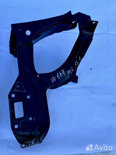 Mercedes ML W164 кронштейн фары