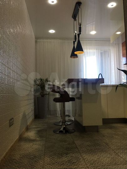 2-к. квартира, 69,7 м², 19/19 эт.