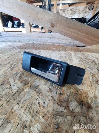 Ручка двери передняя правая audi 100 c4