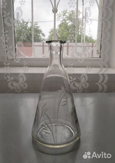 Кувшины и графины