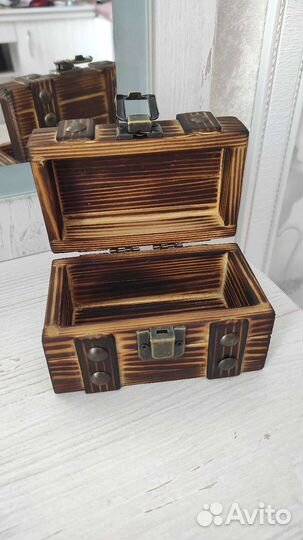 Сундук деревянный (маленький) ручной работы
