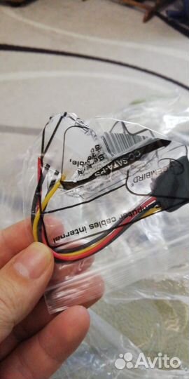 Переходник с Molex - SATA