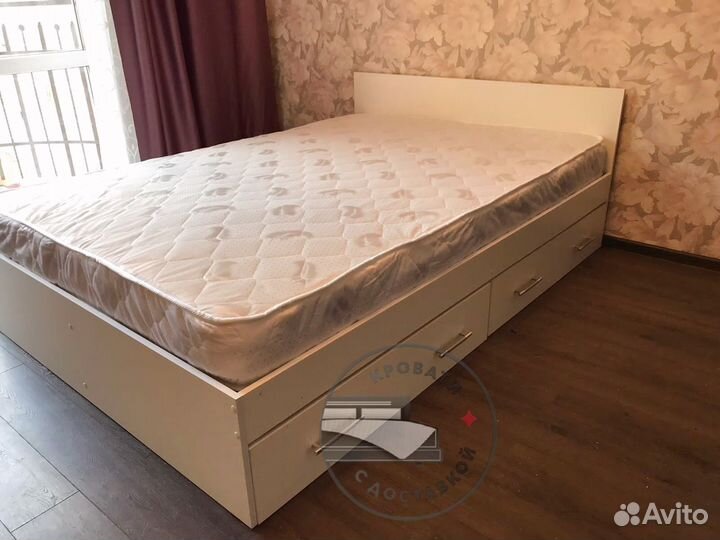Кровать двуспальная