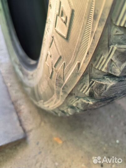 Bridgestone Blizzak DM-V1 225/60 R17