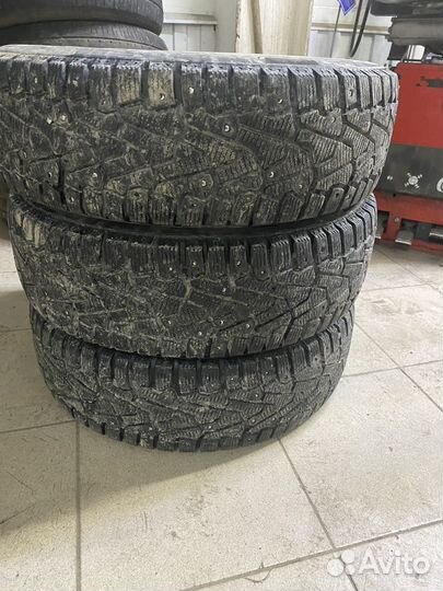 Pirelli Ice Zero 175/70 R14