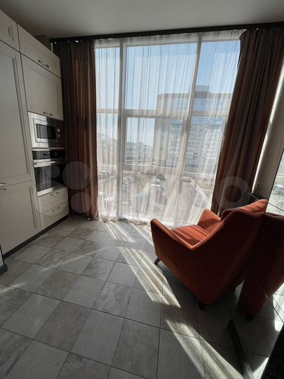 2-к. квартира, 54 м², 3/9 эт.