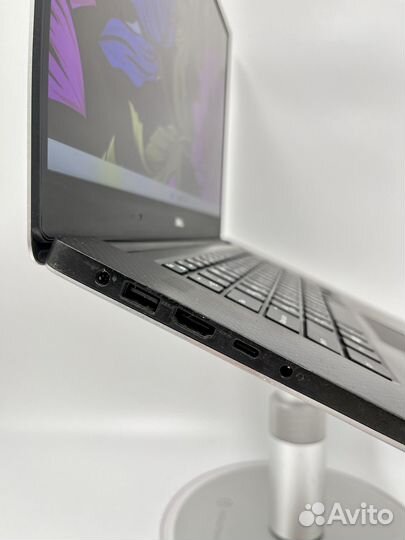 Dell Precision 5520 i7/16/512 IPS Full HD