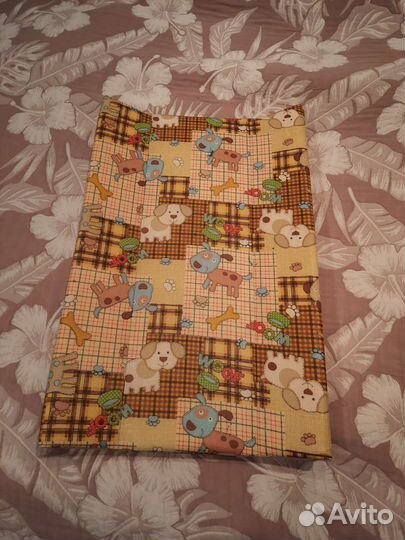 Пеленальная доска на кроватку