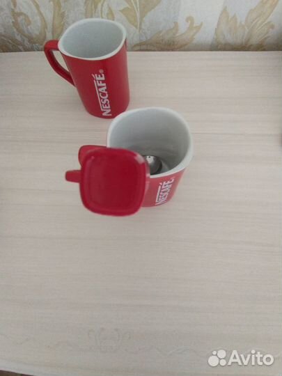 Кружка и ложка Nescafe