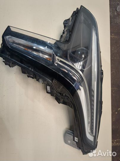 Фара (передняя) Cadillac XT4, 2019