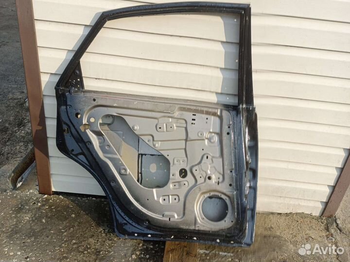 Дверь задняя левая на Дэу Нубира