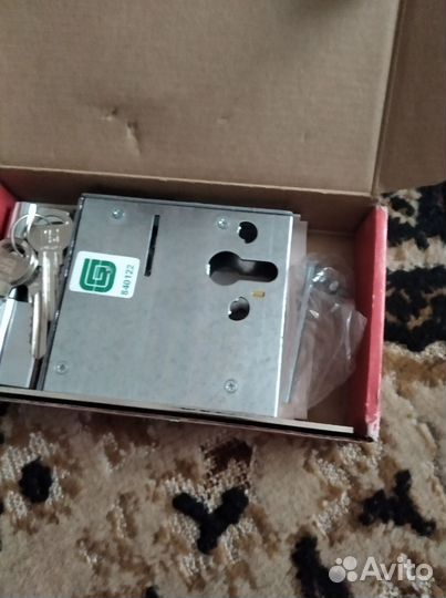 Замки дверные врезные