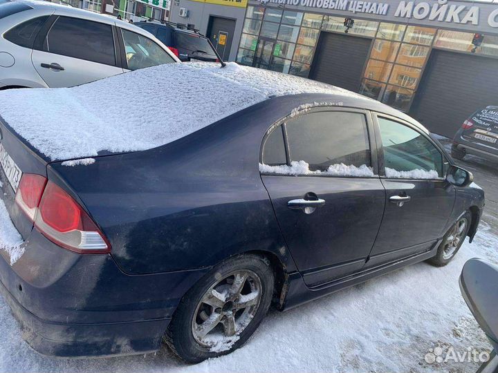 Стекла двери Honda Civic 4D разбор