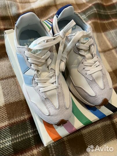 Кроссовки женские new balance