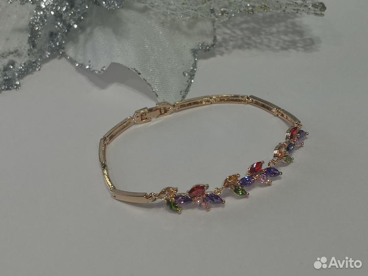 Браслет на руку женский бижутерия со стразами