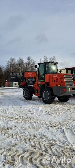 Телескопический погрузчик Redstar TL3000, 2023