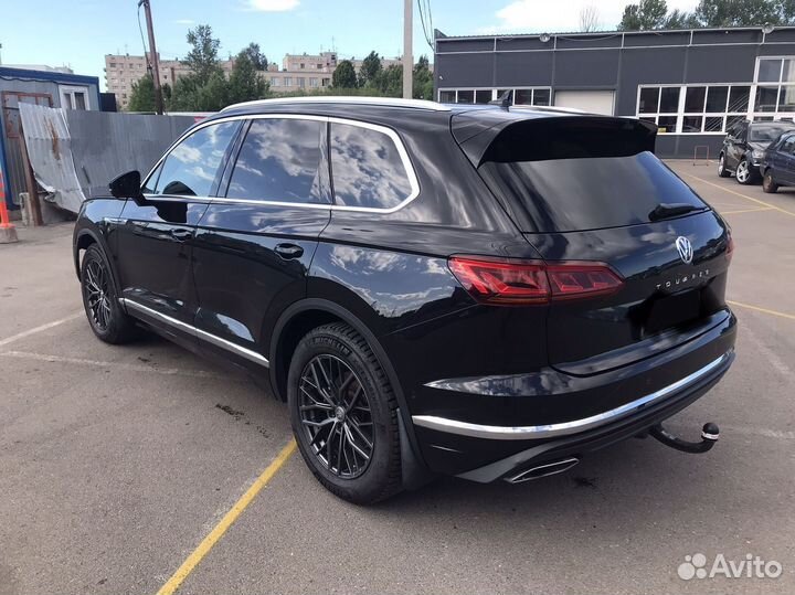 Volkswagen Touareg 3.0 AT, 2020, битый, 74 966 км