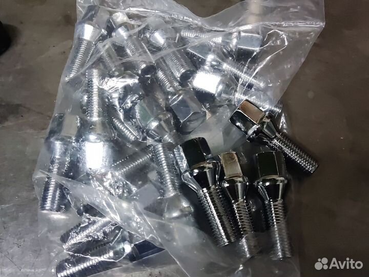 Колесные болты m14x1.5х30