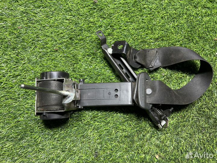 Ремень безопасности Opel Zafira (B) II