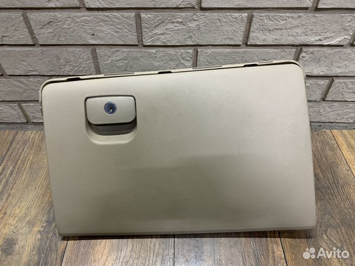 Hyundai Santa Fe (CM) Бардачок