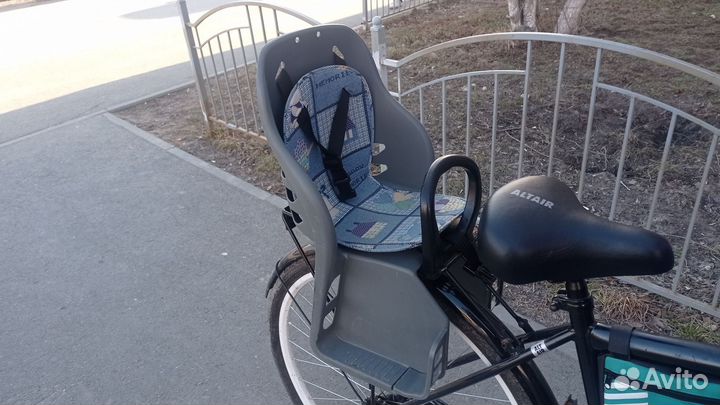 Детское кресло на велосипед