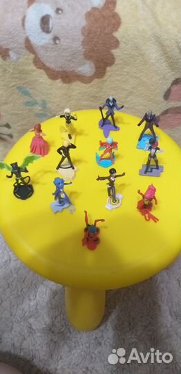 Игрушки из киндера леди баг