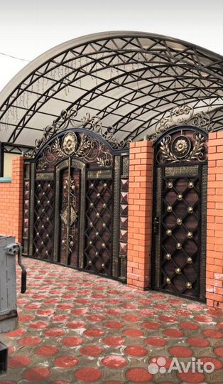Кованные ворота и калитка в Махачкале