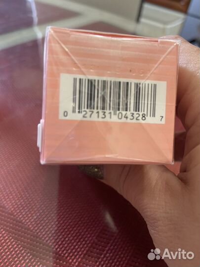 Парфюмированная вода Estee Lauder Pleasures новые