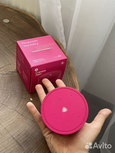 Умная колонка Алиса Яндекс Станция