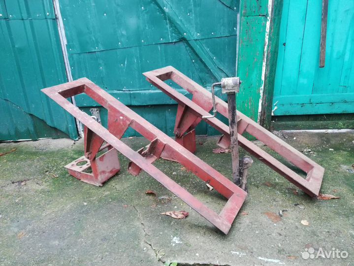 Опрокидыватель для авто