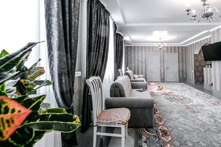 3-к. квартира, 120 м², 2/2 эт.