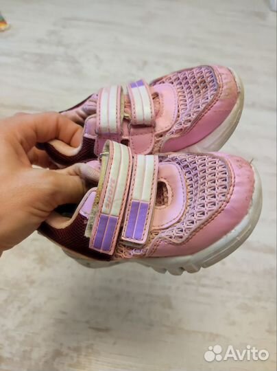 Кроссовки для девочки