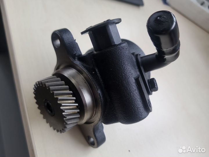 Насос гур Land Cruiser 100 1hdft