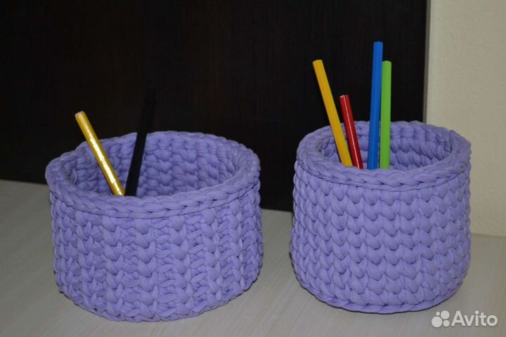 Вязаные корзинки декор