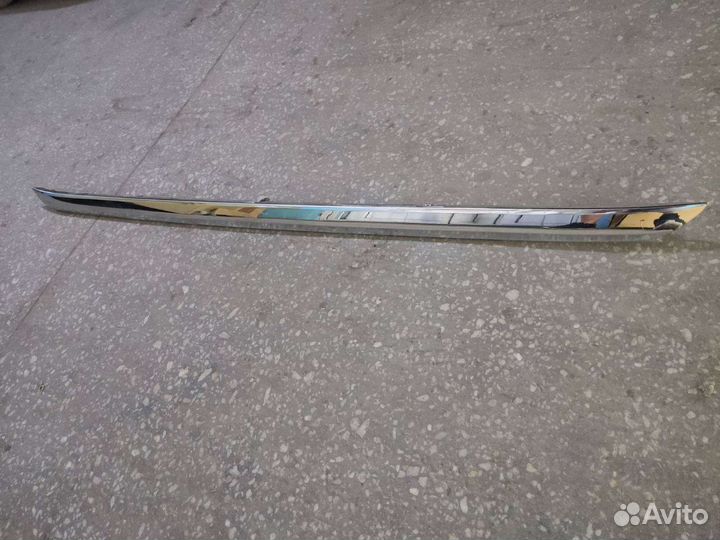 Молдинг заднего бампера Тойота Хайлендер 10-13 г.в